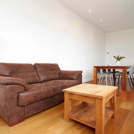 Apartment Spacious New *