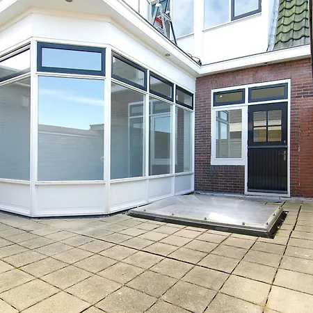 Spacious New * Lisse