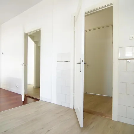 Apartment Spacious New