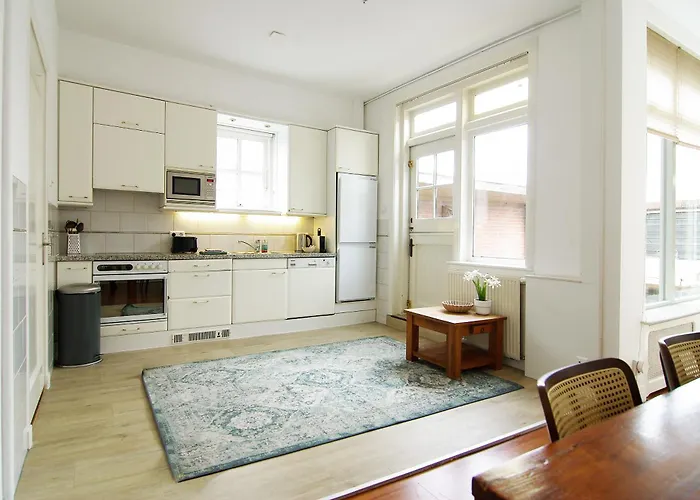 Spacious New Apartman