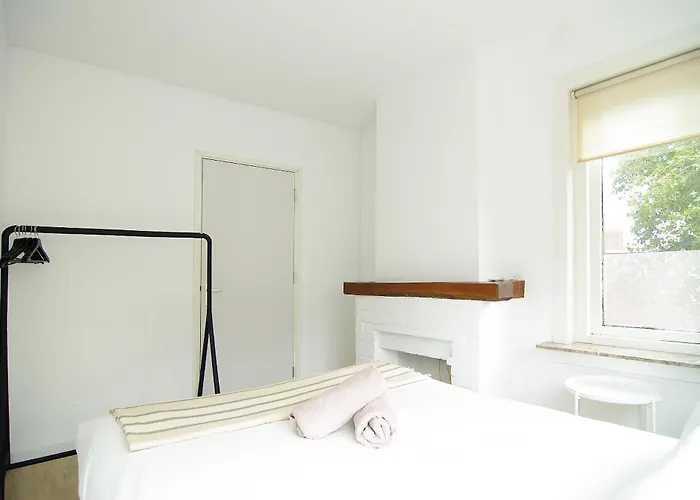 Spacious New Apartman Lisse